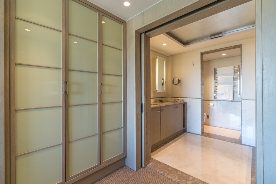 5 Bedroom Property for Sale in Mouille Point Western Cape